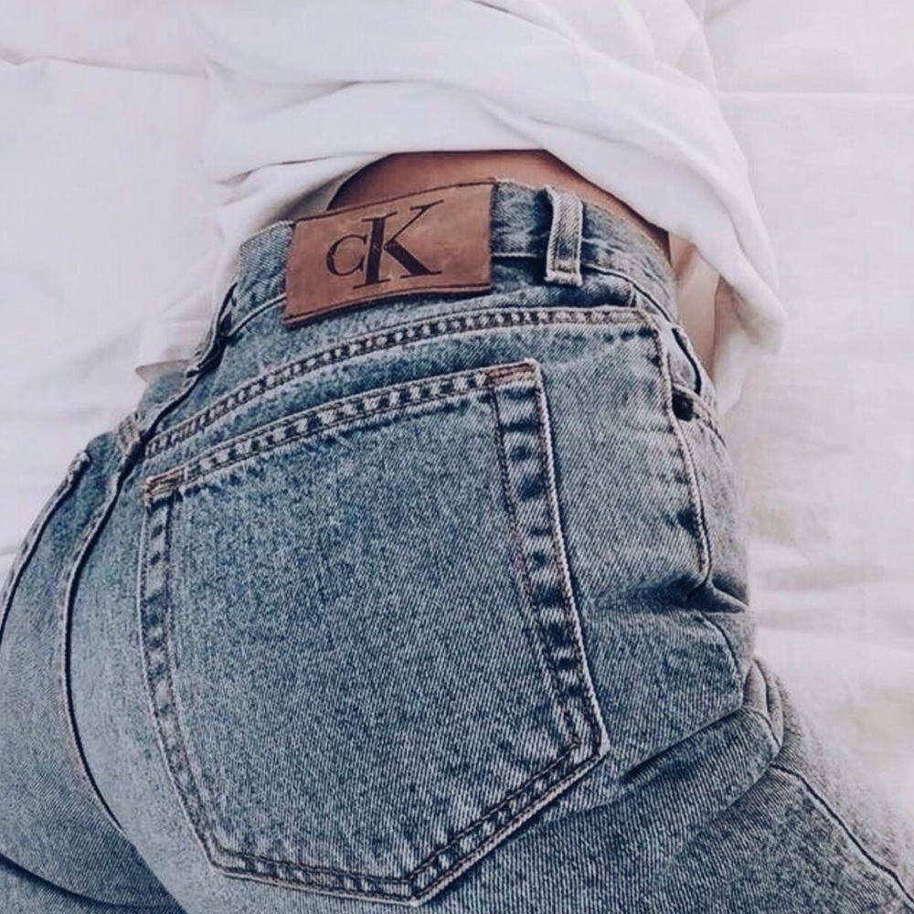 ✨SOLD✨ | Rare Vintage CK Stone Wash Mom Jeans